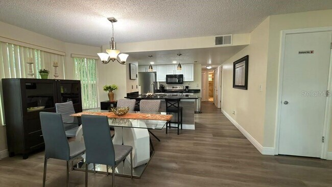 Building Photo - 5003 Laguna Bay Cir