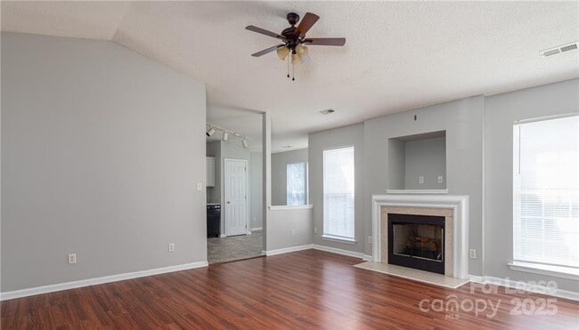Building Photo - 6209 Foster Brook Dr