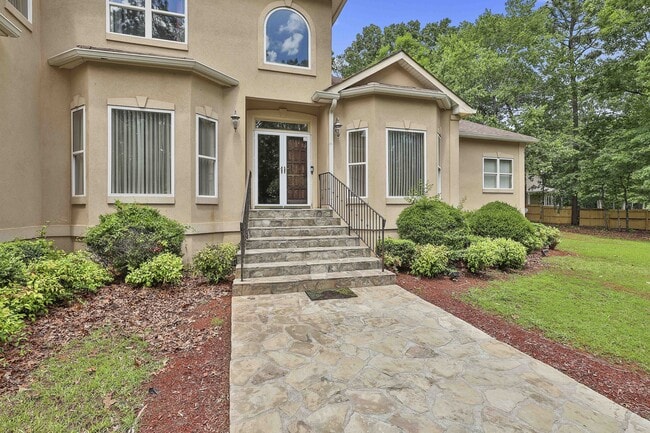 Building Photo - 226 Long Island Dr