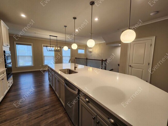 Building Photo - 1047 Brandsford St NW