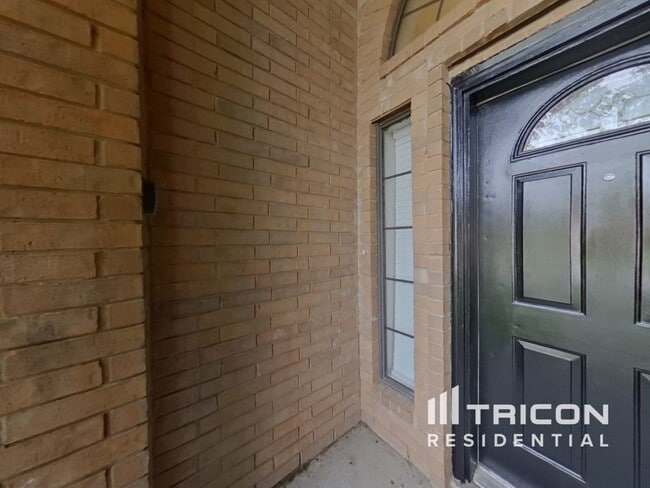 Foto del edificio - 7724 Grassland Dr