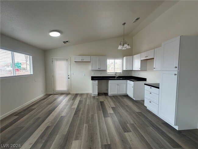 Foto del edificio - 6504 Eagle Creek Ln