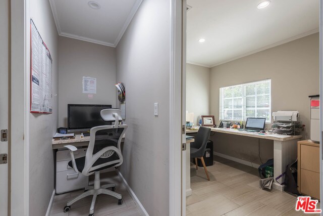 Building Photo - 12400 W Magnolia Blvd