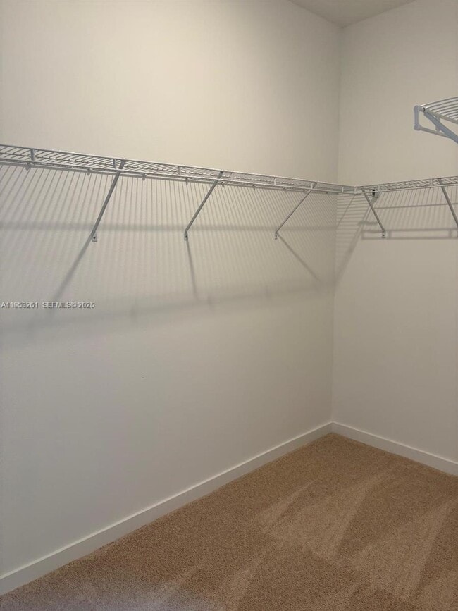 Foto del edificio - 609 W Davis Pkwy