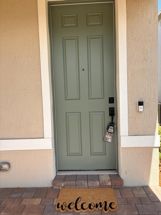 Building Photo - 12259 SW Myrtle Oak Dr