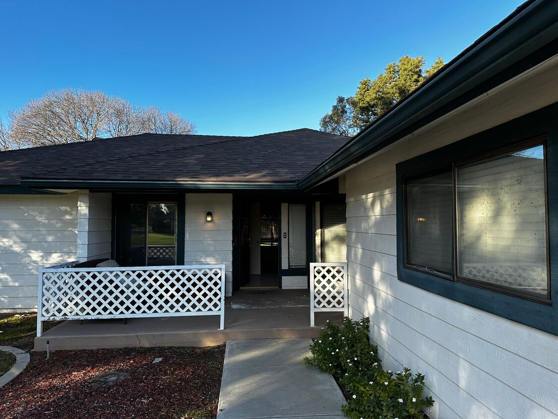 Foto del edificio - House