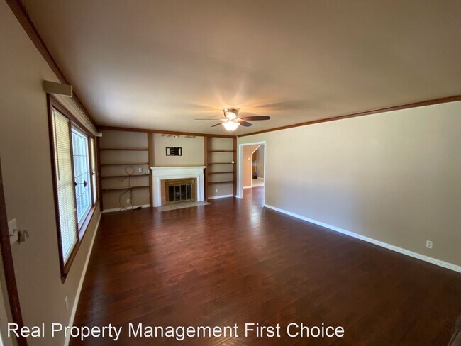Building Photo - 3 br, 2 bath House - 1115 N 57th Place