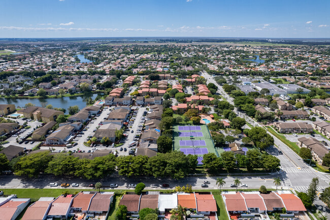 Aerial Photo - Courts At Kendall Tennis Club