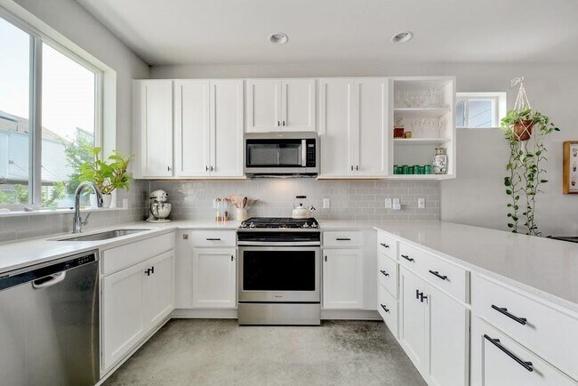 Foto del edificio - 801 N Bluff Dr