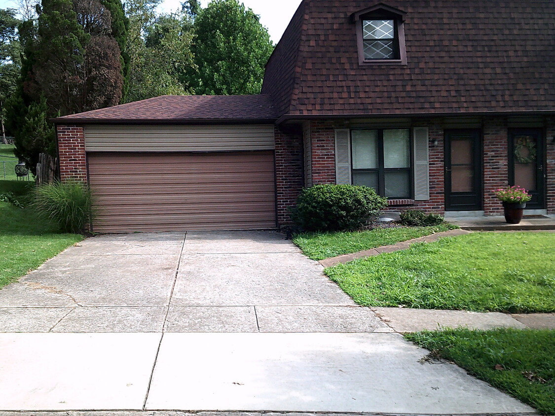 Foto principal - 5177 Green Trace Ln