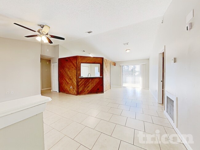 Foto del edificio - 2920 Malcolm Dr