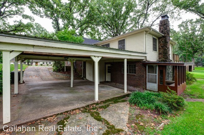 Building Photo - 3 br, 2.5 bath House - 5131 Lochridge Rd