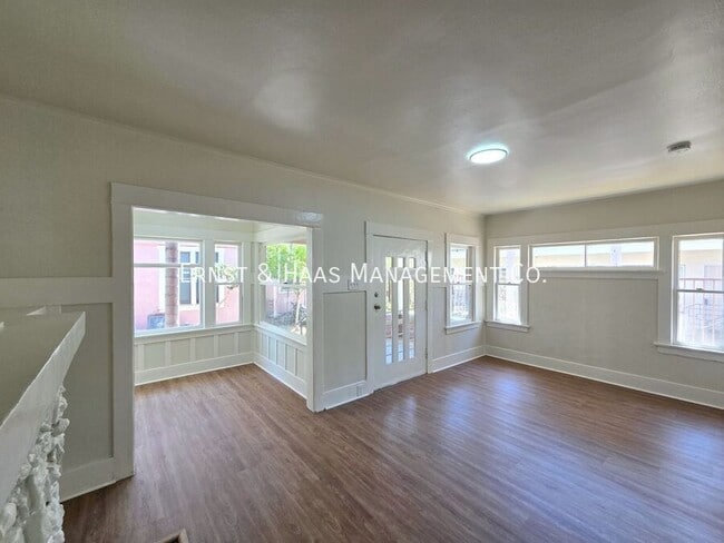 Foto del edificio - 1027 1/2 E. Ocean Blvd.-