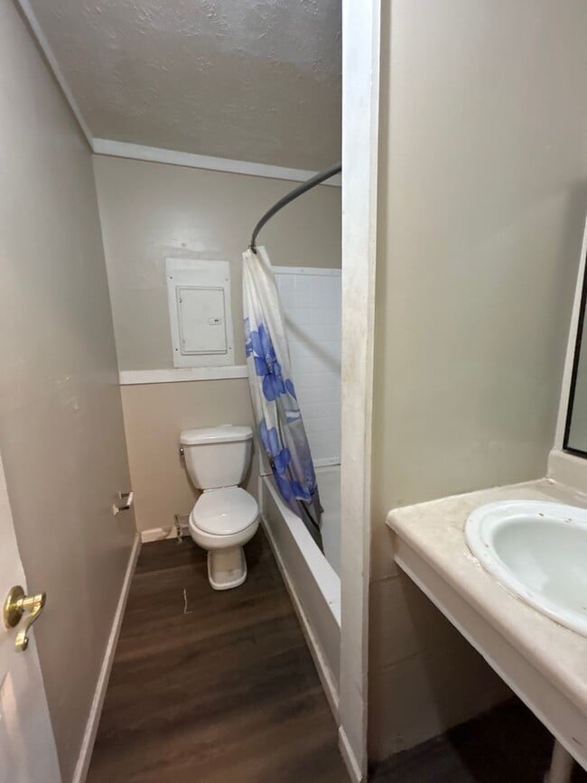 Foto del edificio - 92 S 1st Ave