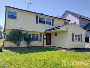 Building Photo - 129 Bloomfield Ave