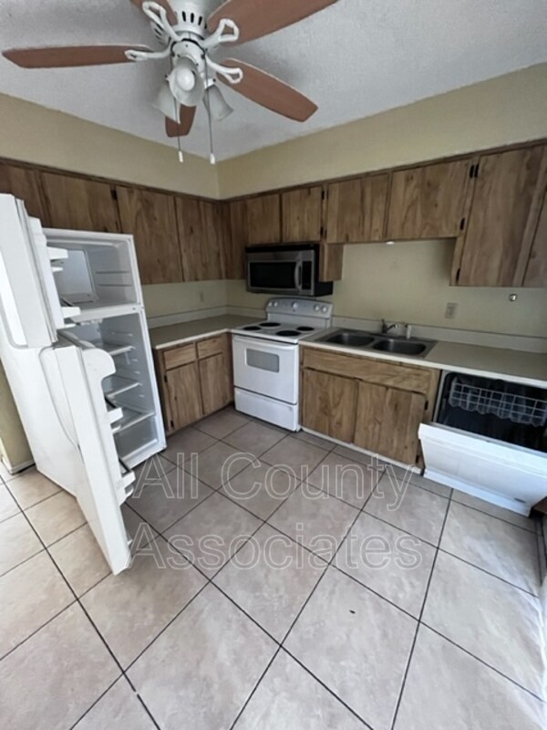 Foto del edificio - 8937 Cochise Ln