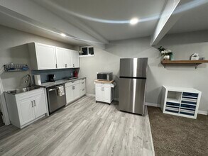 Building Photo - 11916 Barrett St