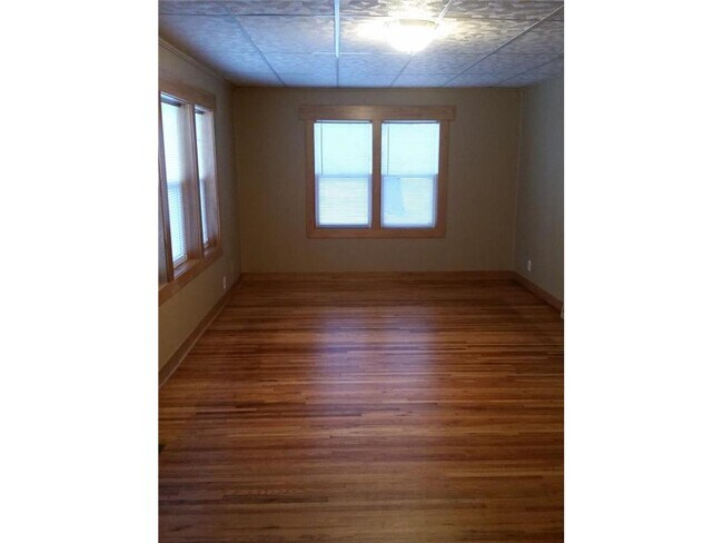 Building Photo - 528 McCutcheon Rd