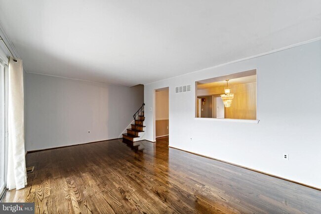 Building Photo - 1432 Boxwood Dr