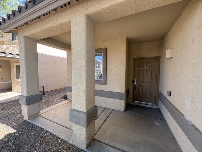 Building Photo - 2,500 sq ft 4 bedroom + Den home in Rancho Sahuarita