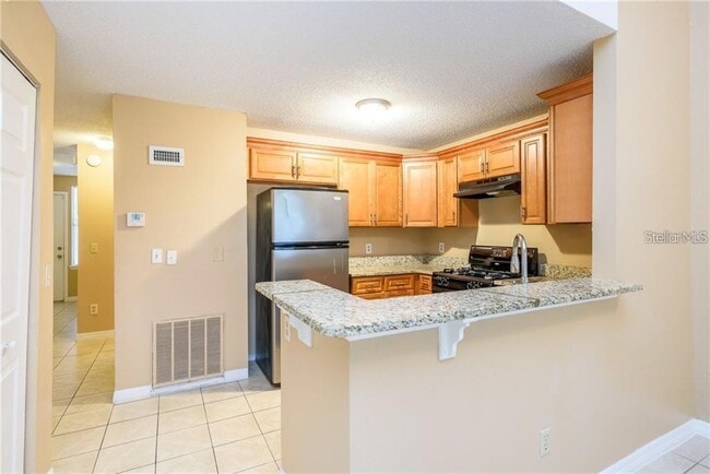 Building Photo - 955 Butterfly Blvd