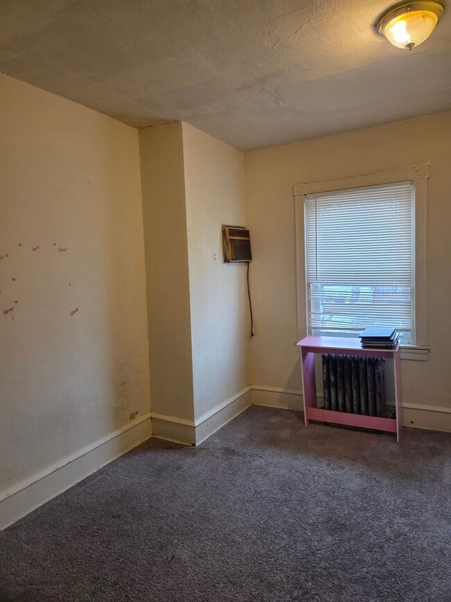 Building Photo - 5731 N 5th St