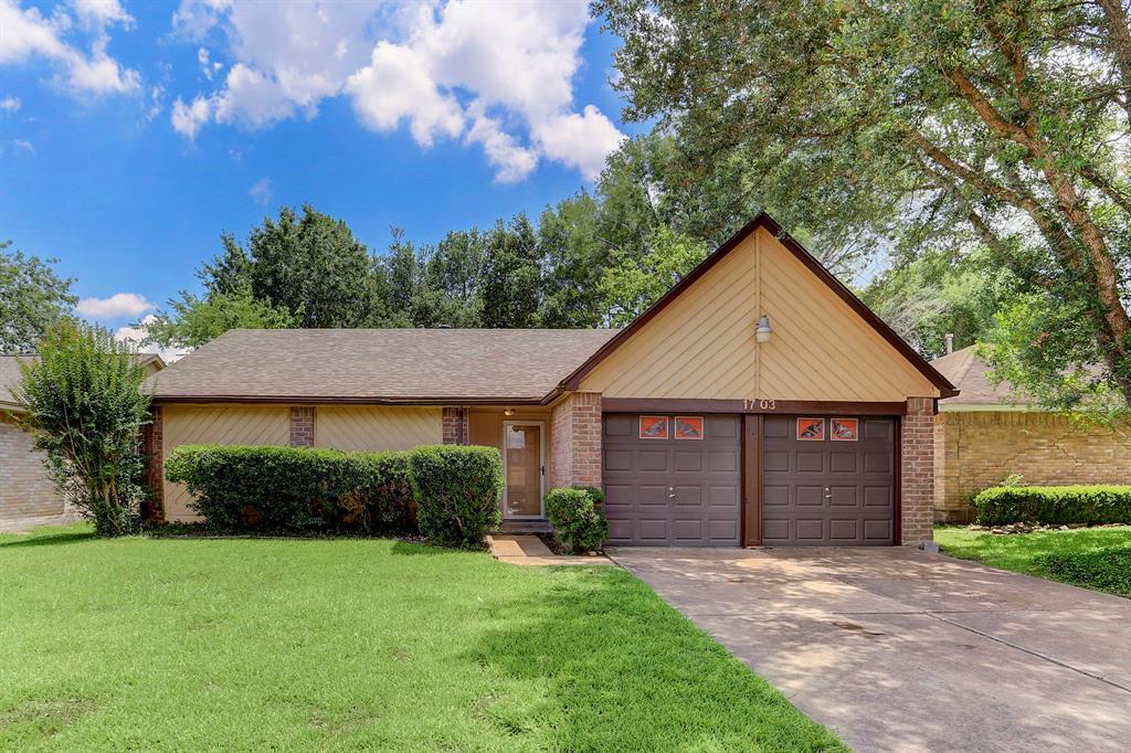 1703 Meadow Green Dr, Missouri City, TX 77489 House for Rent in