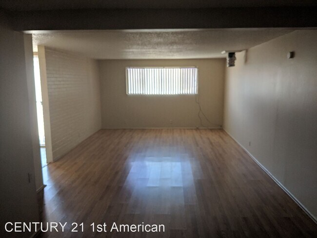 Building Photo - 3 br, 2 bath House - 7509 E. GOLF LINKS RD.