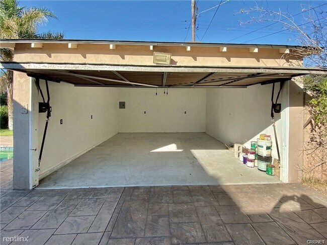 Building Photo - 4 br, 2 bath House - 6117 Teesdale Ave