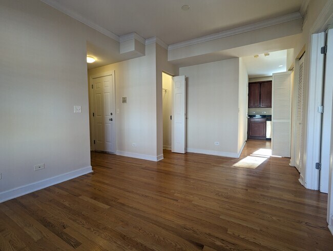 Foto del edificio - 3240 N Clifton Ave