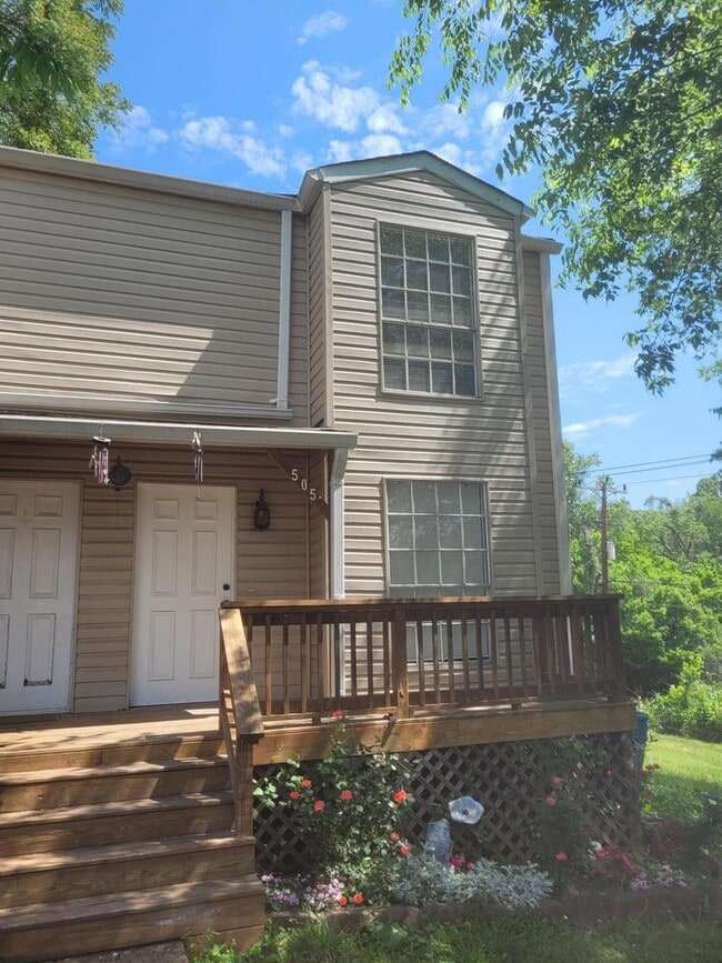 Freshly Renovated - 2 Bedroom | Pet Friendly - Freshly Renovated - 2 Bedroom | Pet Friendly House