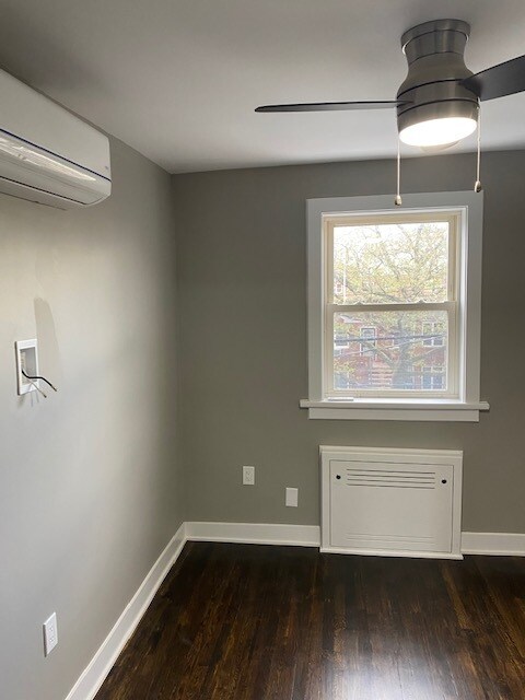 Foto del edificio - 1130 E 83rd St