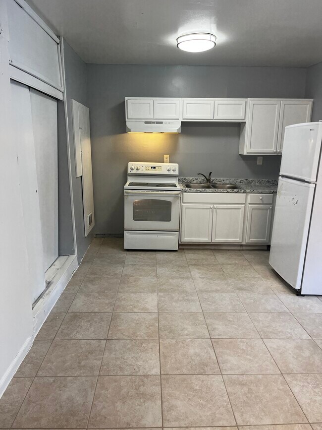 Building Photo - 538 Glenvale Dr