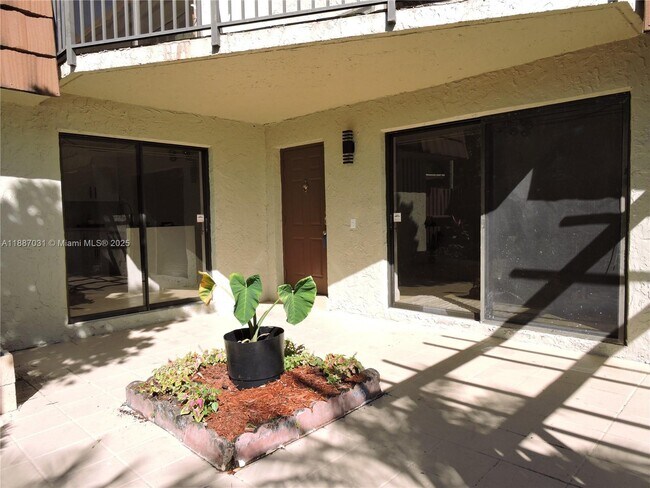 Building Photo - 1316 SW 118th Terrace