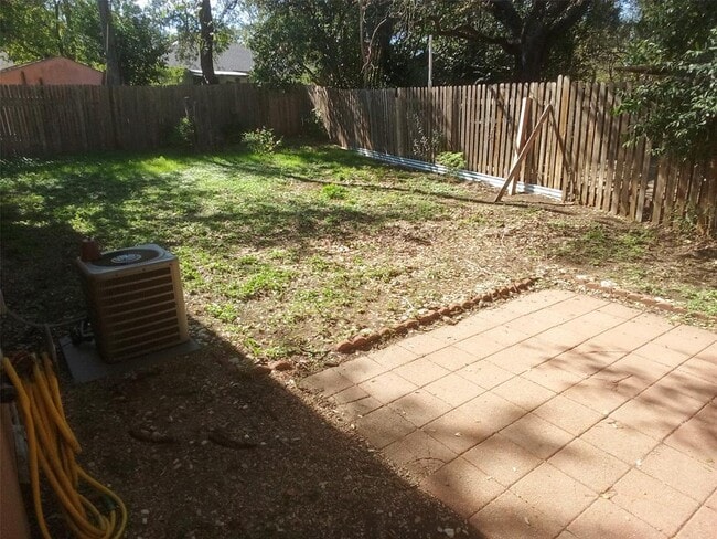 Building Photo - 907 Sirocco Dr