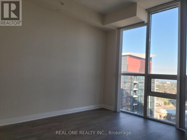 Building Photo - 5025 Four Springs Ave