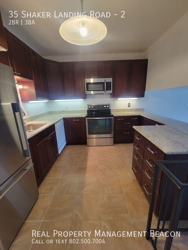 Foto del edificio - 35 Shaker Blvd