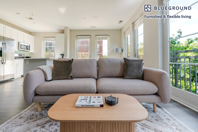 Foto del edificio - 7131 Arlington Rd