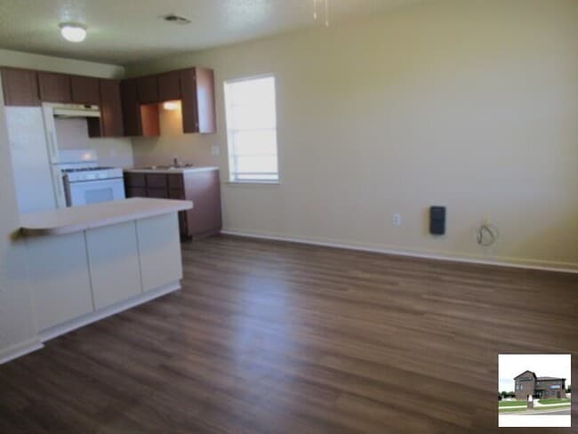 Foto del edificio - 804 Hackberry St