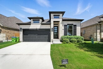 Building Photo - 9215 Aggie Run
