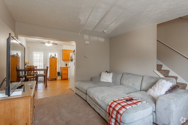 2BD 1BA - Brookside Village