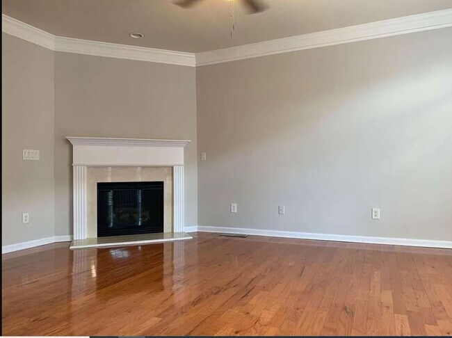 Sala de estar - 10910 Alderwood Cove