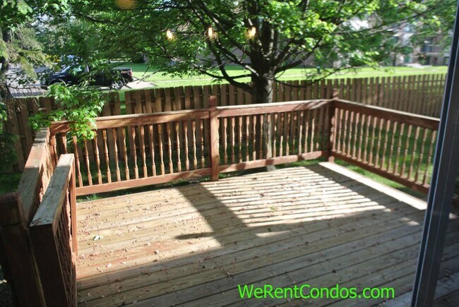 Building Photo - 301 Daniel Ave