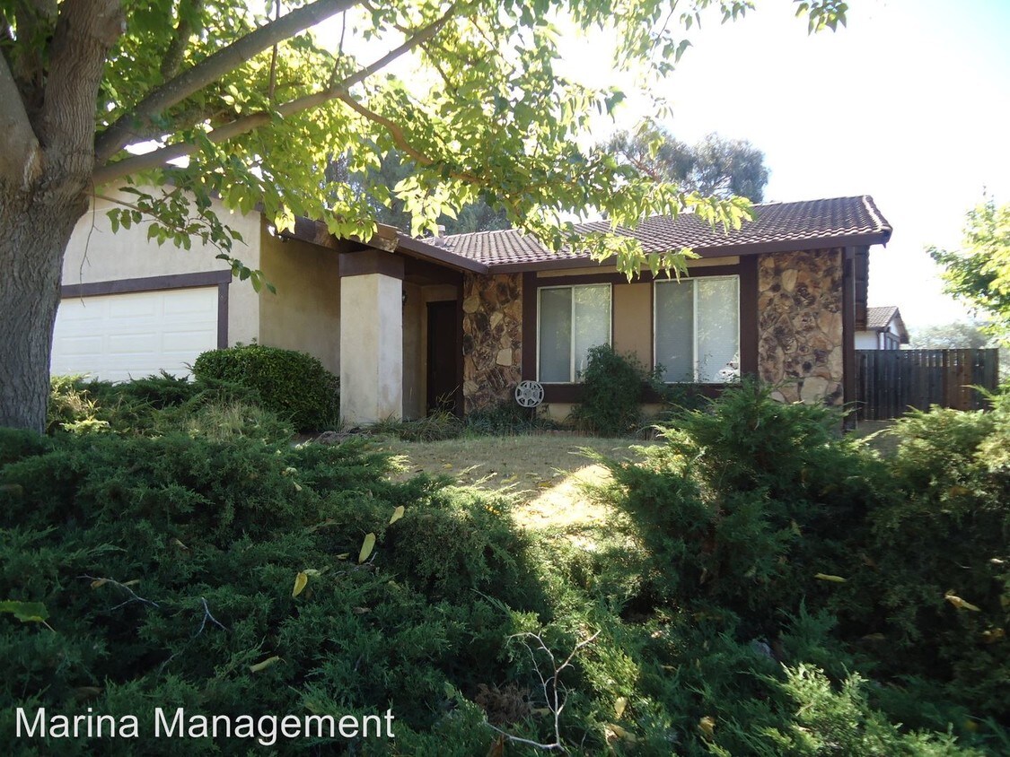 Foto principal - 185 Gregory Ln