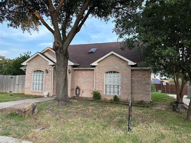 Primary Photo - 1400 St Gallen Ln