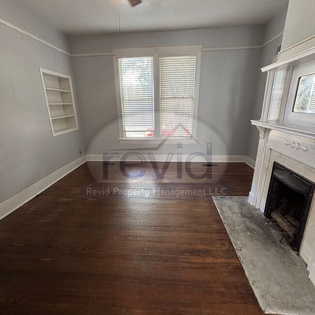 Foto del edificio - 288 N McLean Blvd