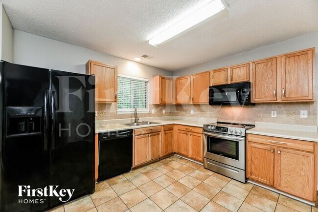 Building Photo - 222 Ponderosa Dr