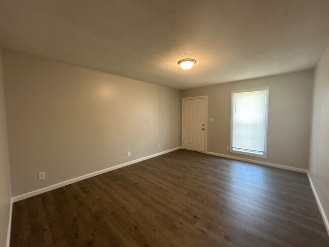 Foto del edificio - 25 Georgian Cv