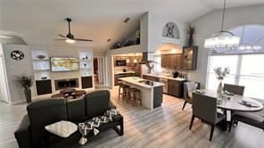 Foto del edificio - 5556 Legend Hills Ln