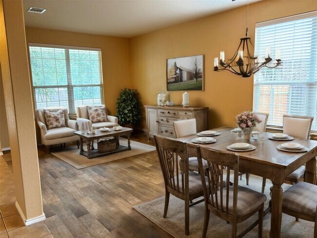 Building Photo - 1215 Alpine Mountain Dr